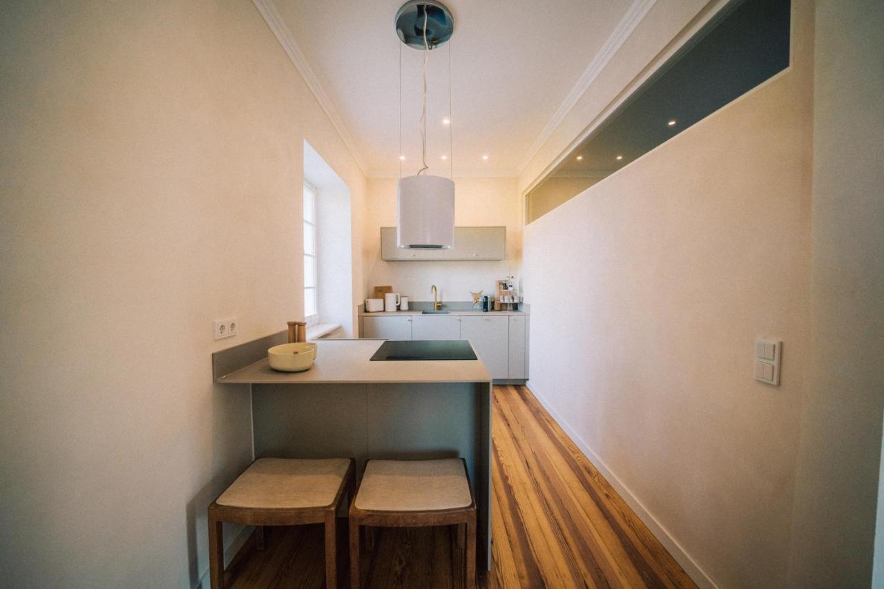 Gut Foersterlay - Exklusive Boutique Apartments Im Historischen Winzerhaus Direkt An Der Mosel Losnich Ngoại thất bức ảnh